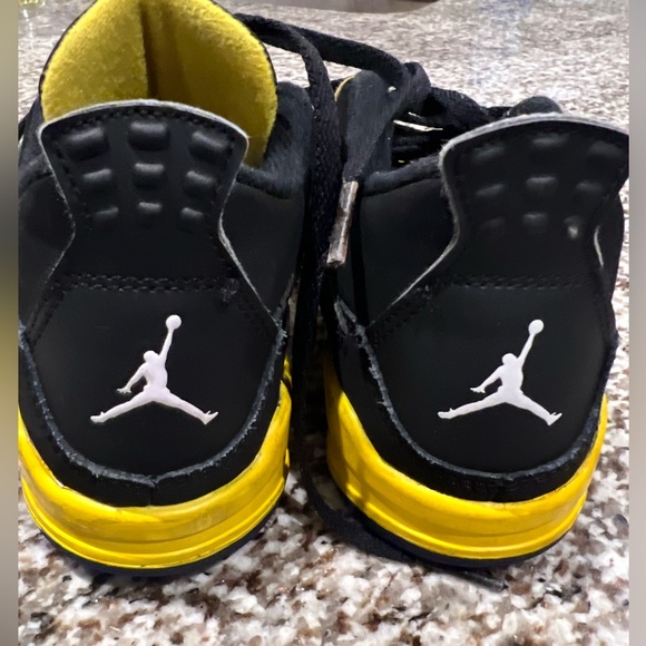 Jordan 4 - Picture 3 of 3